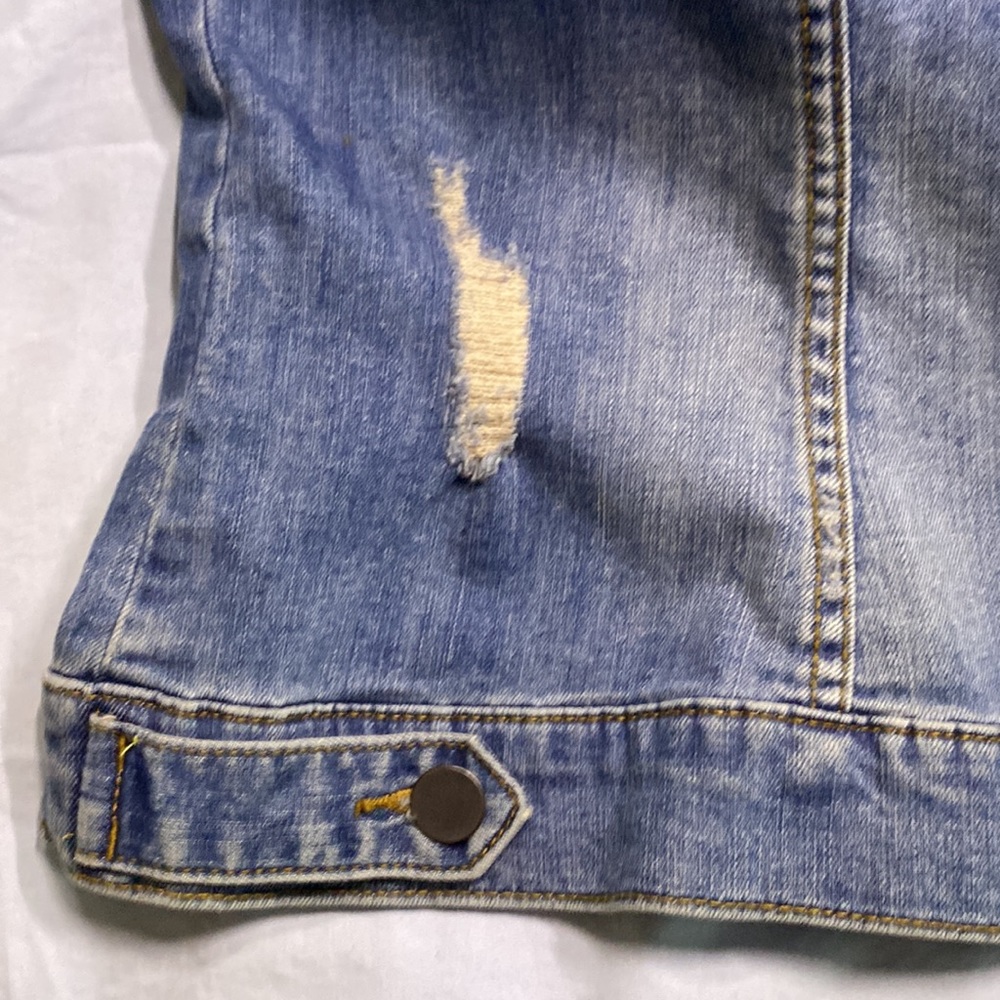 Jean jacket - Picture 9 of 13